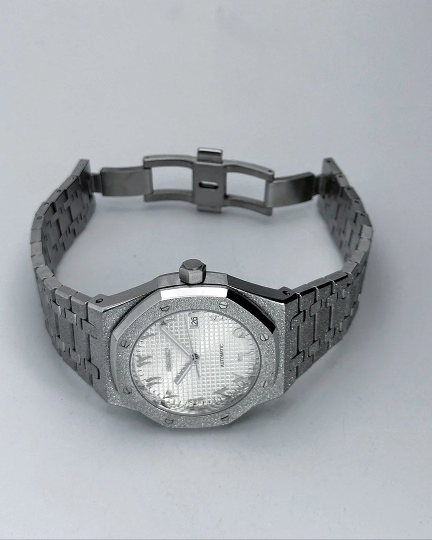 VESTAL OAK FROSTED ARABIC DIAL