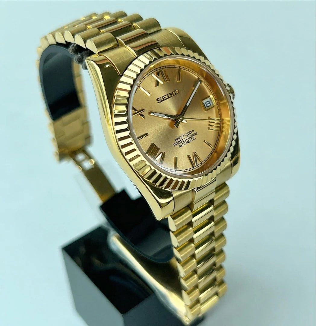 CLASSIC GOLD ROMAN