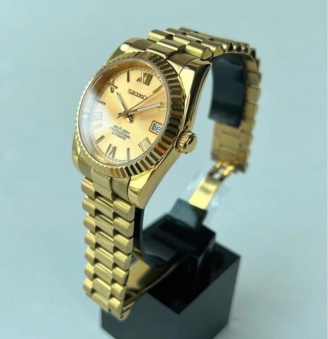 CLASSIC GOLD ROMAN